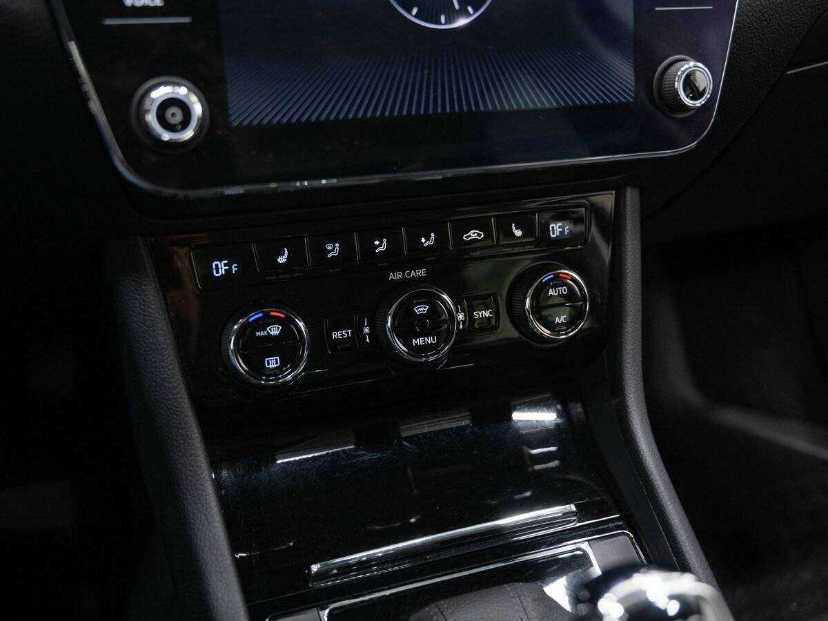 Купить Skoda Superb, 2017, 142 000 км, фото №24