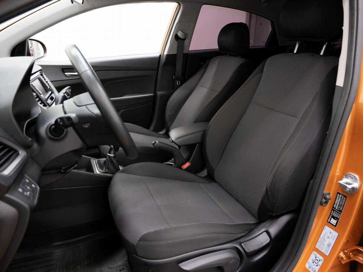 Купить Hyundai Solaris, 2018, 62 000 км, фото №8