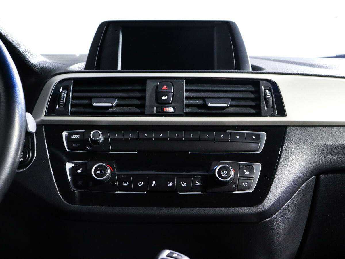 Купить BMW 1 серии 118i, 2018, 91 506 км, фото №11