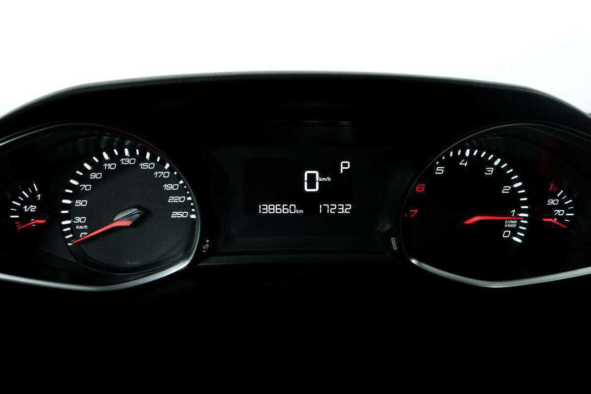 Купить Peugeot 308, 2014, 138 600 км, фото №10