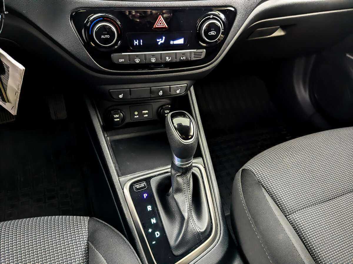 Купить Hyundai Solaris, 2018, 45 187 км, фото №21