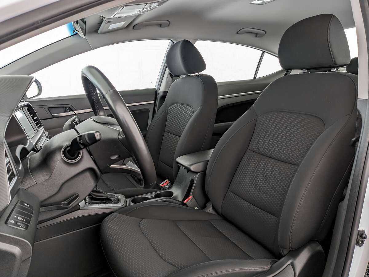 Купить Hyundai Elantra, 2020, 83 421 км, фото №16