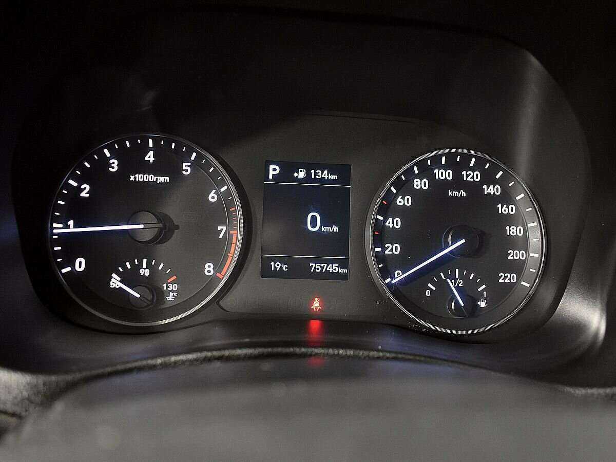 Купить Hyundai Solaris, 2018, 75 744 км, фото №10