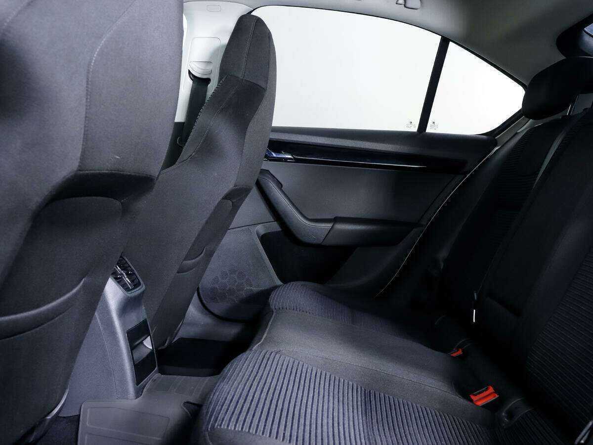 Купить Skoda Octavia, 2016, 185 938 км, фото №9