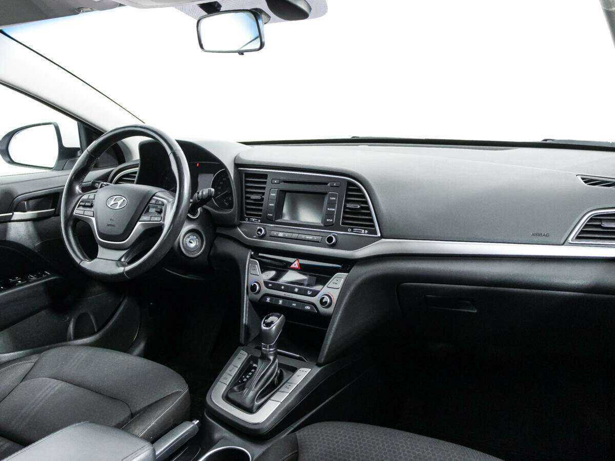 Купить Hyundai Elantra, 2017, 132 447 км, фото №9