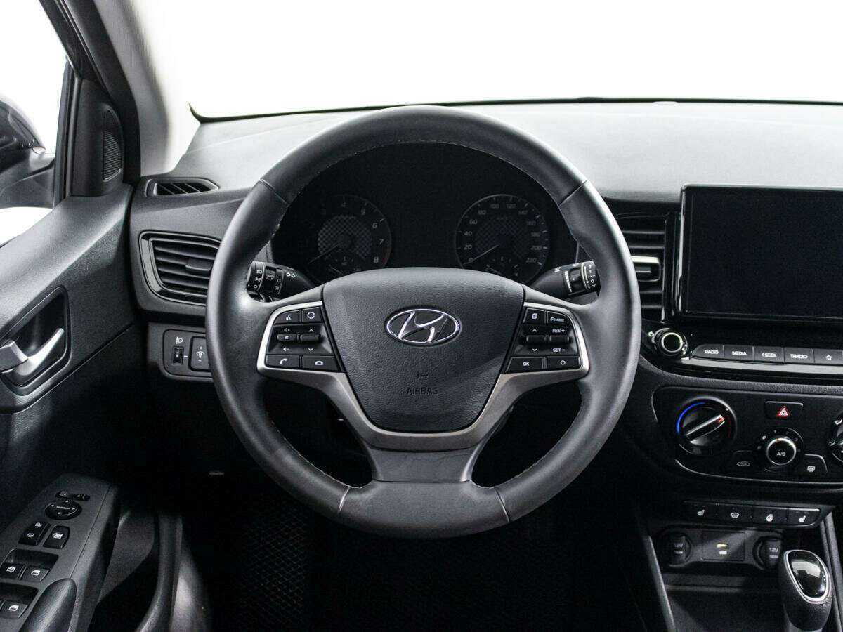 Купить Hyundai Solaris, 2021, 30 538 км, фото №18