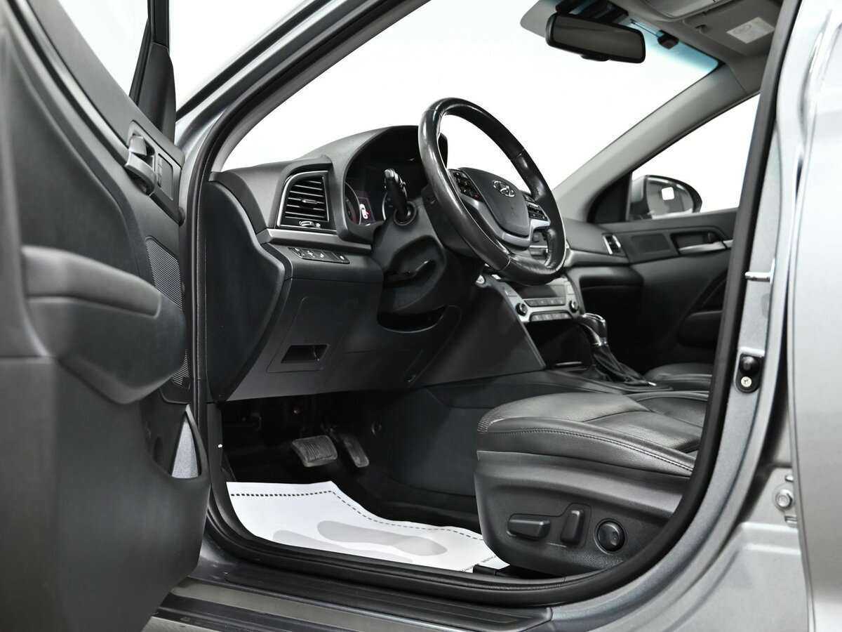 Купить Hyundai Elantra, 2018, 96 000 км, фото №5