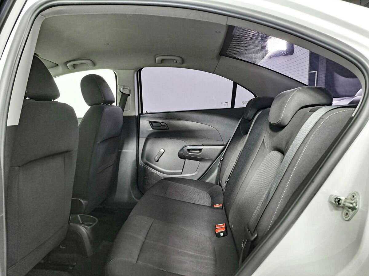 Купить Chevrolet Aveo, 2013, 187 316 км, фото №10