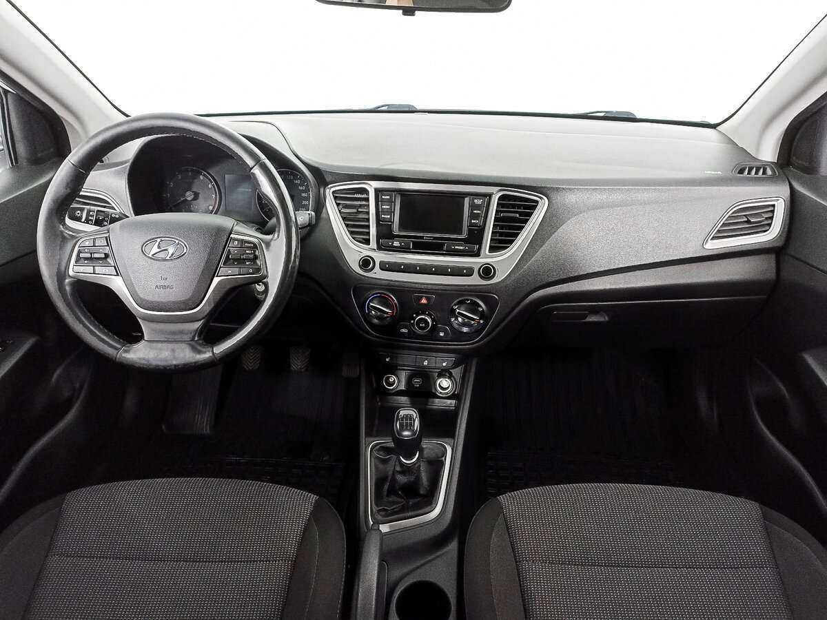 Купить Hyundai Solaris, 2019, 58 346 км, фото №12