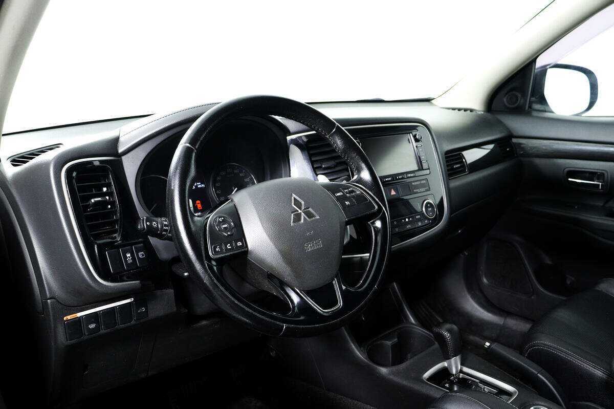 Купить Mitsubishi Outlander, 2016, 129 680 км, фото №13