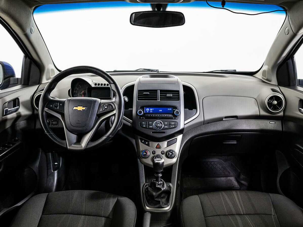 Купить Chevrolet Aveo, 2012, 169 235 км, фото №12