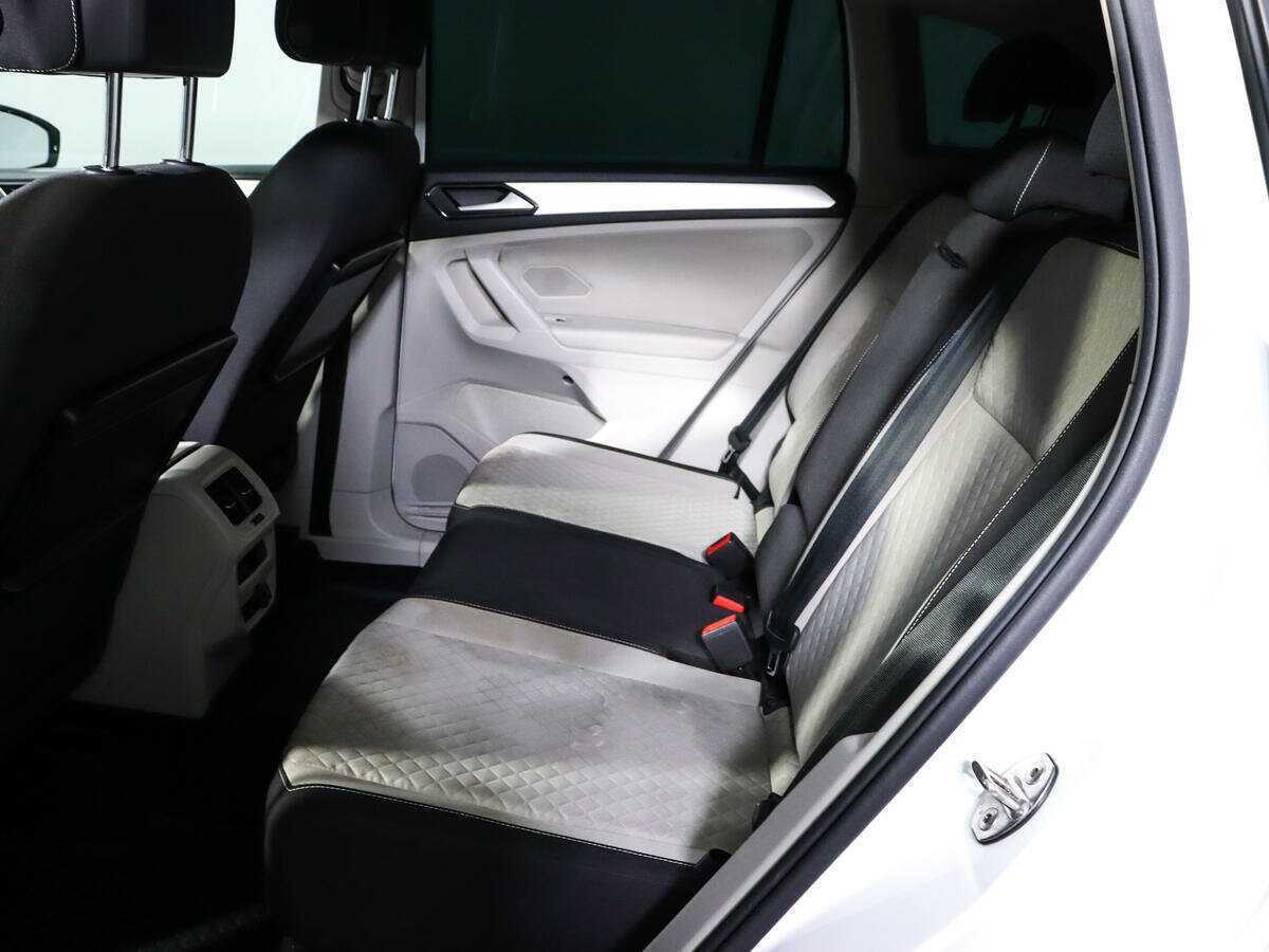 Купить Volkswagen Tiguan, 2017, 107 600 км, фото №8