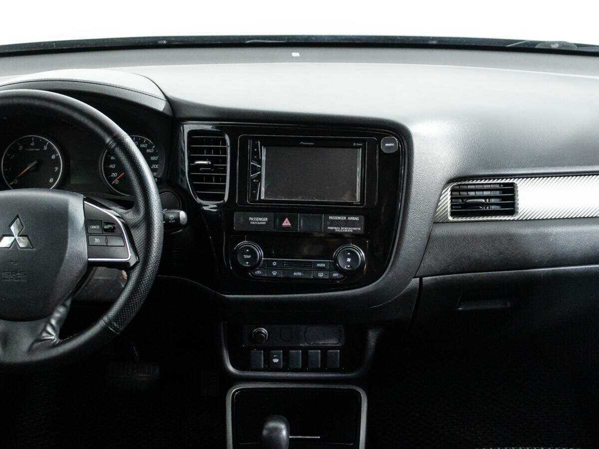 Купить Mitsubishi Outlander, 2017, 108 590 км, фото №13
