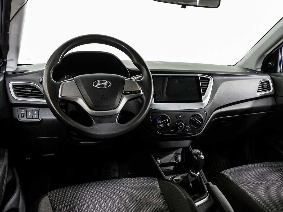Купить Hyundai Solaris, 2017, 118 860 км, фото №11