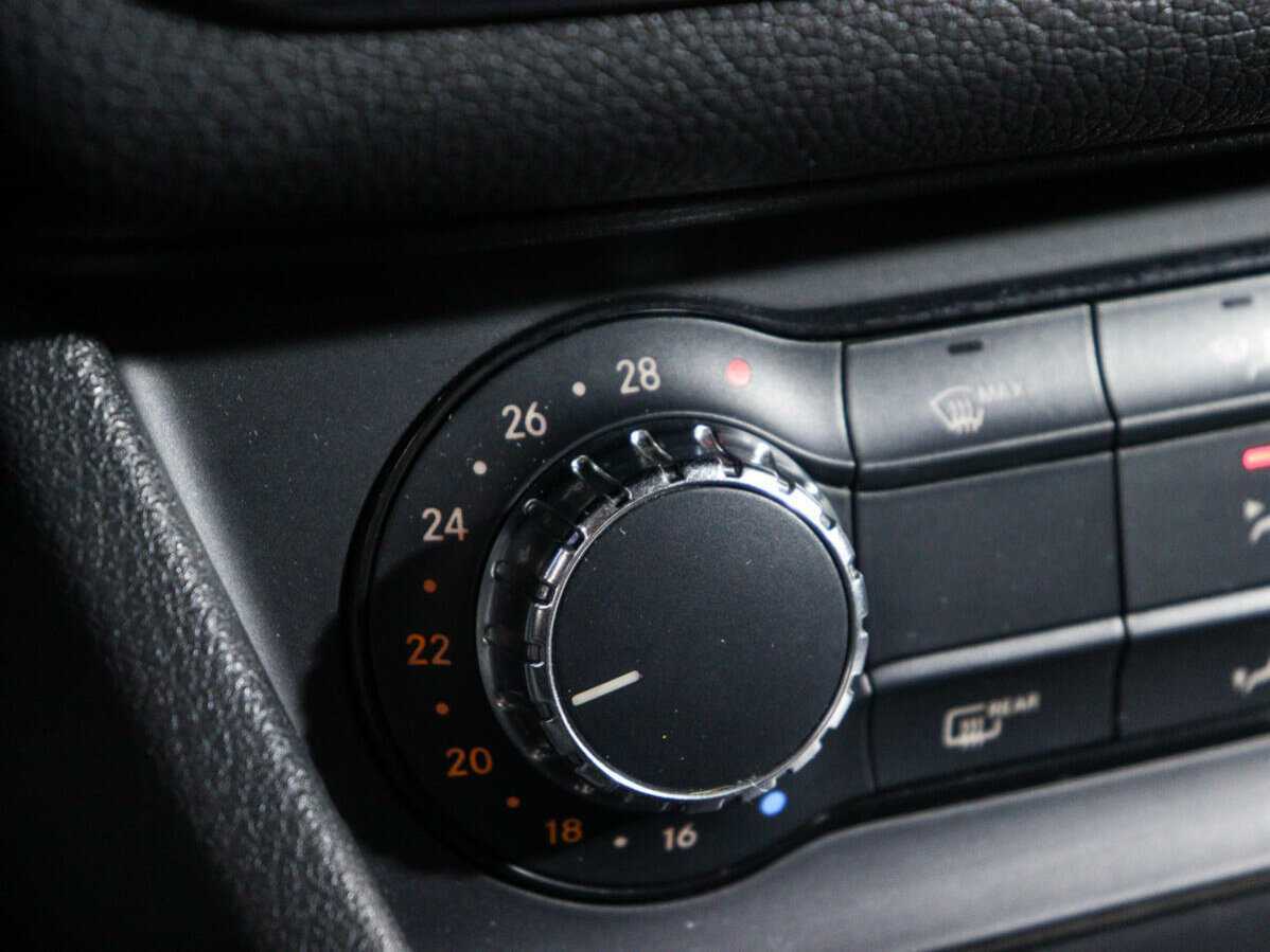 Купить Mercedes-Benz CLA 200, 2013, 78 795 км, фото №16