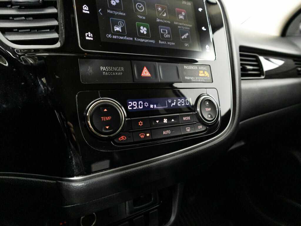 Купить Mitsubishi Outlander, 2018, 47 168 км, фото №17