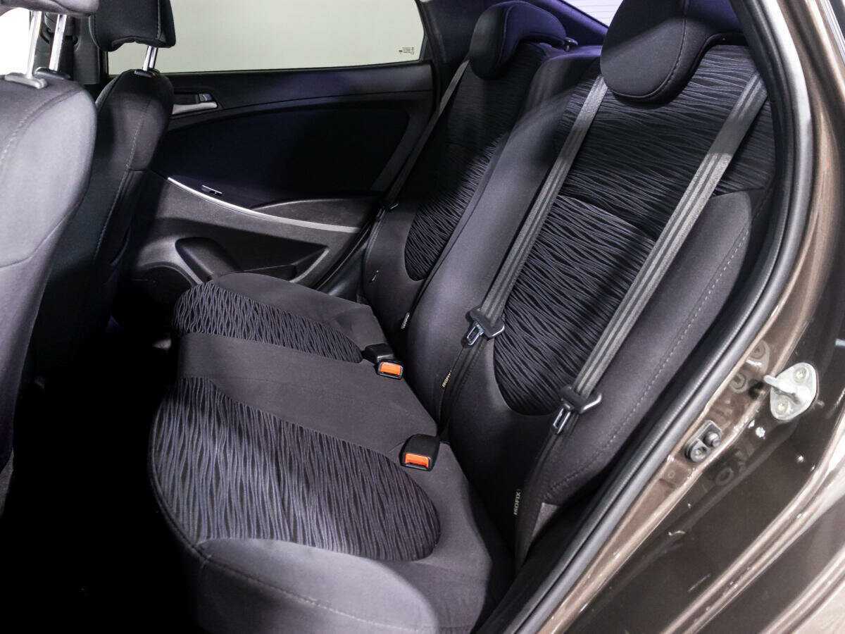 Купить Hyundai Solaris, 2015, 197 117 км, фото №10