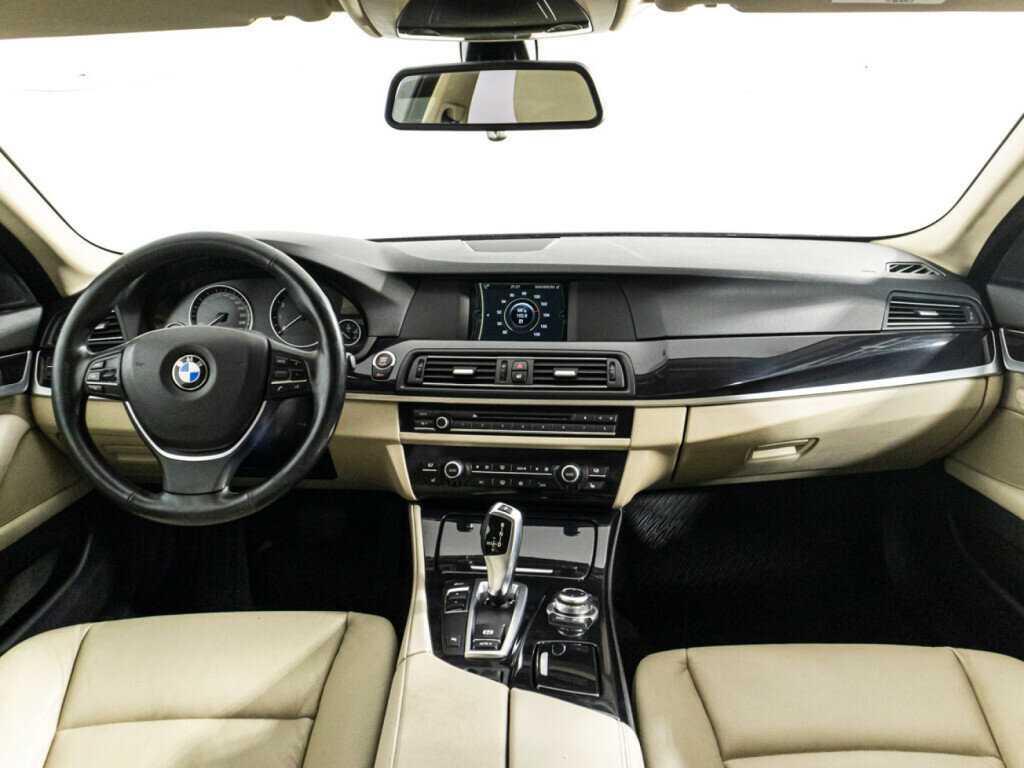 Купить BMW 5 серии 528i, 2012, 235 328 км, фото №13