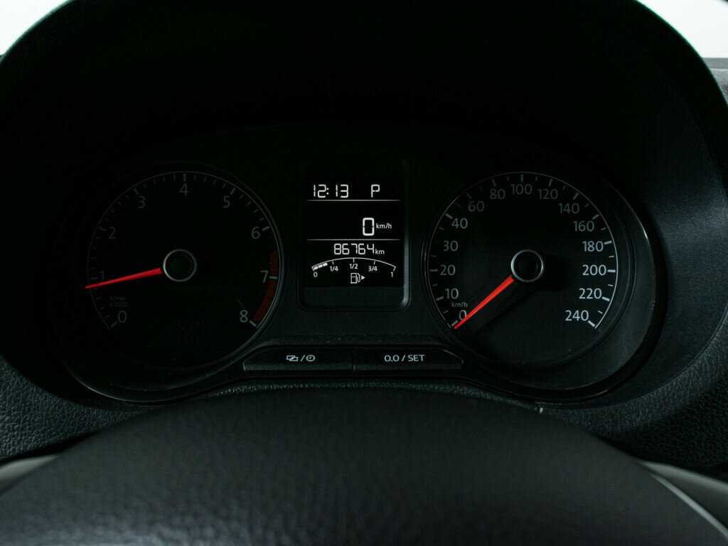 Купить Volkswagen Polo, 2016, 87 000 км, фото №11