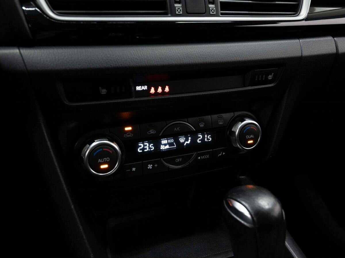 Купить Mazda 3, 2014, 180 000 км, фото №19