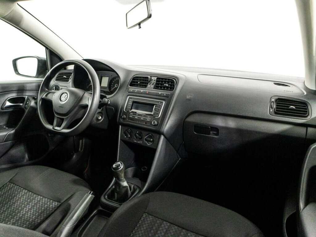 Купить Volkswagen Polo, 2016, 168 171 км, фото №9