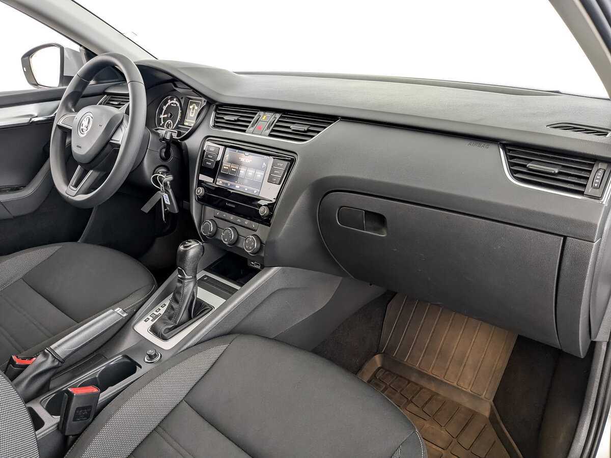 Купить Skoda Octavia, 2018, 116 735 км, фото №11