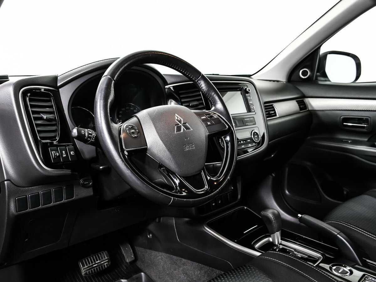 Купить Mitsubishi Outlander, 2017, 77 336 км, фото №13