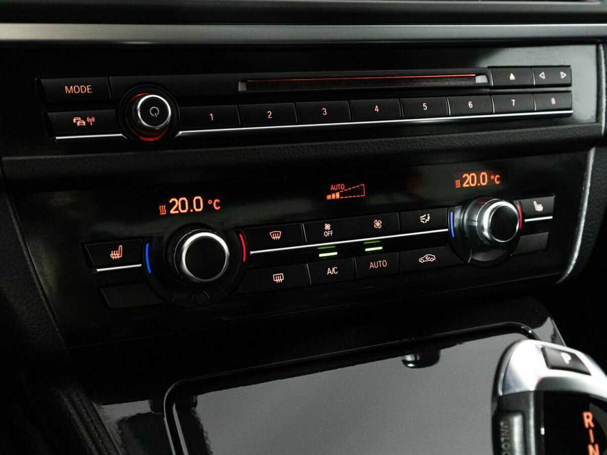 Купить BMW 5 серии 520i, 2016, 140 659 км, фото №19