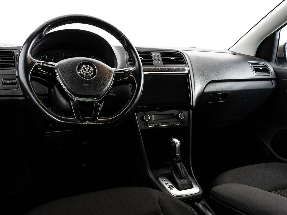 Купить Volkswagen Polo, 2017, 166 769 км, фото №9
