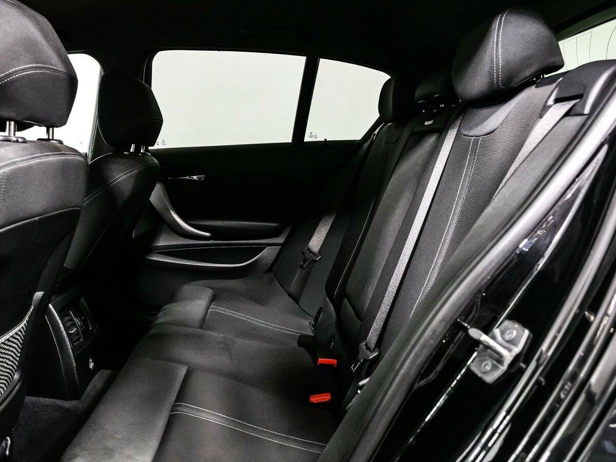 Купить BMW 1 серии 118i, 2018, 107 942 км, фото №13