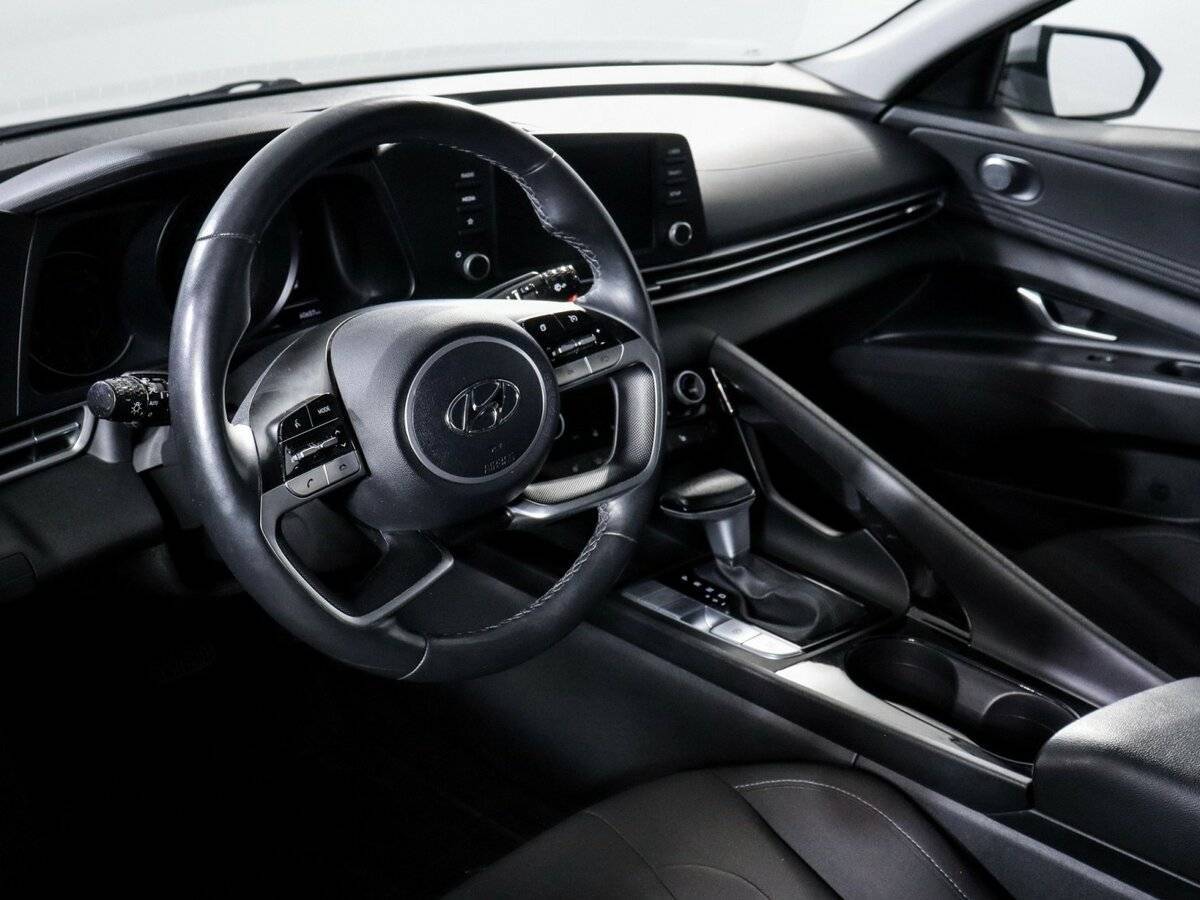 Купить Hyundai Elantra, 2021, 60 200 км, фото №10