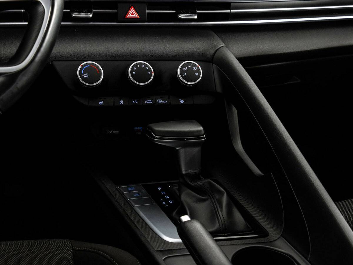 Купить Hyundai Elantra, 2021, 43 121 км, фото №15