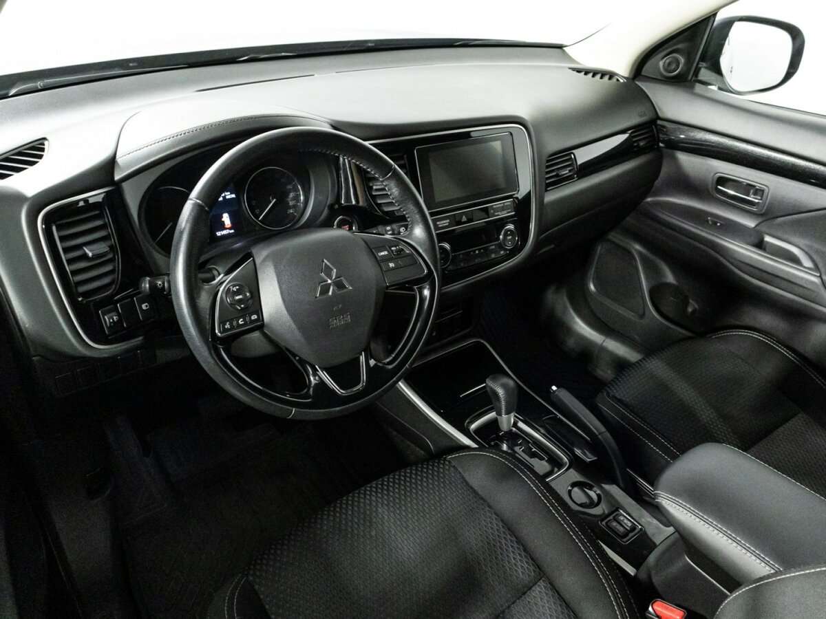 Купить Mitsubishi Outlander, 2018, 121 456 км, фото №11