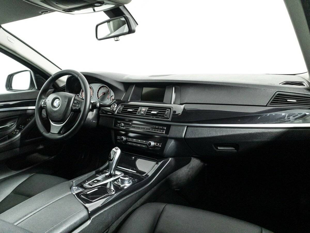 Купить BMW 5 серии 520i, 2014, 146 115 км, фото №9