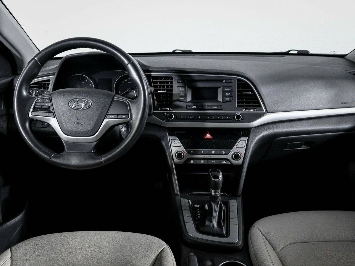 Купить Hyundai Elantra, 2016, 143 729 км, фото №10