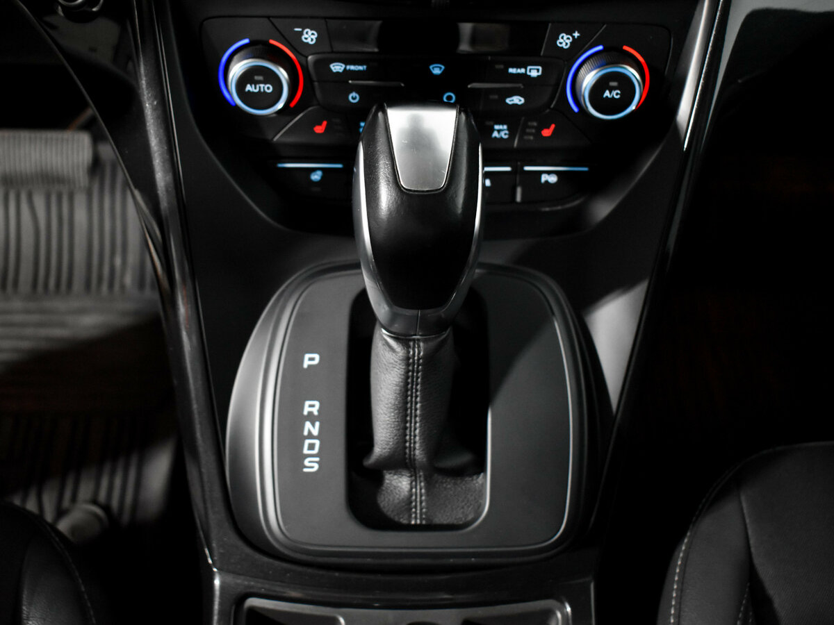 Купить Ford Kuga II Рестайлинг, 2017, 92 143 км, фото №9